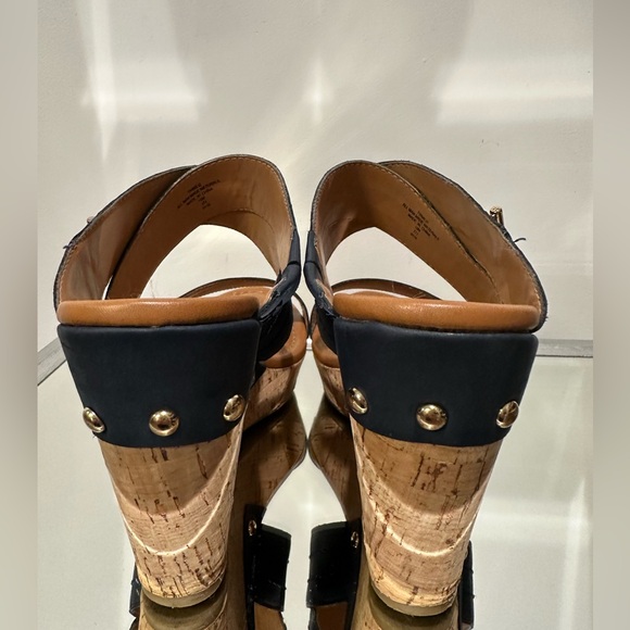 Tommy Hilfiger Navy and Tan Wedge Sandals - Picture 4 of 9